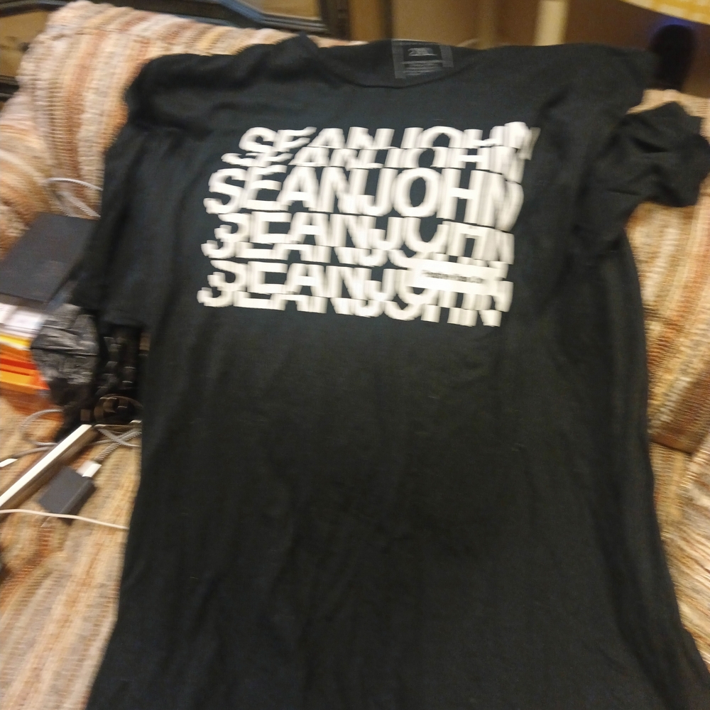 Sean John Black Graphic T-Shirt